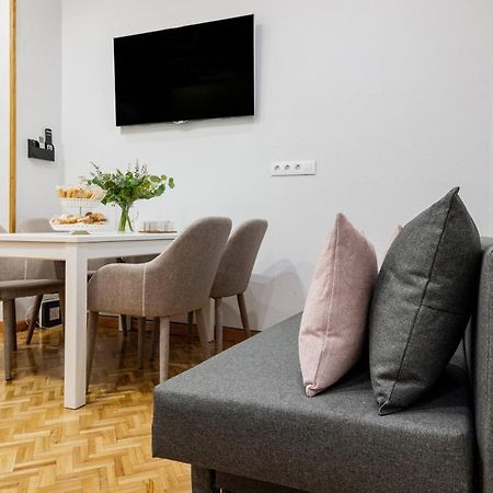 Centrico Apartamento Con 3 Banos En Puerta Del Sol Y Atocha Мадрид Екстериор снимка