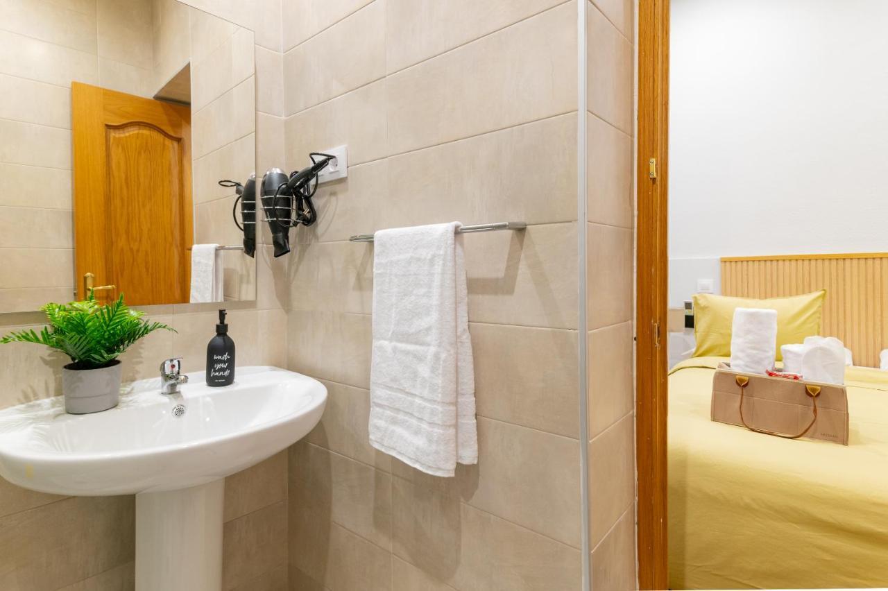 Centrico Apartamento Con 3 Banos En Puerta Del Sol Y Atocha Мадрид Екстериор снимка