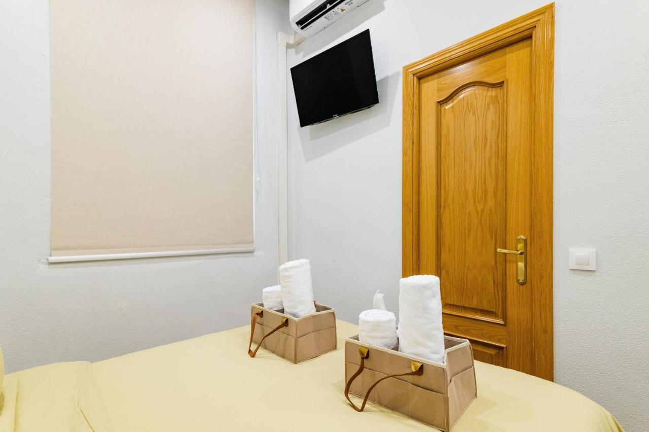 Centrico Apartamento Con 3 Banos En Puerta Del Sol Y Atocha Мадрид Екстериор снимка