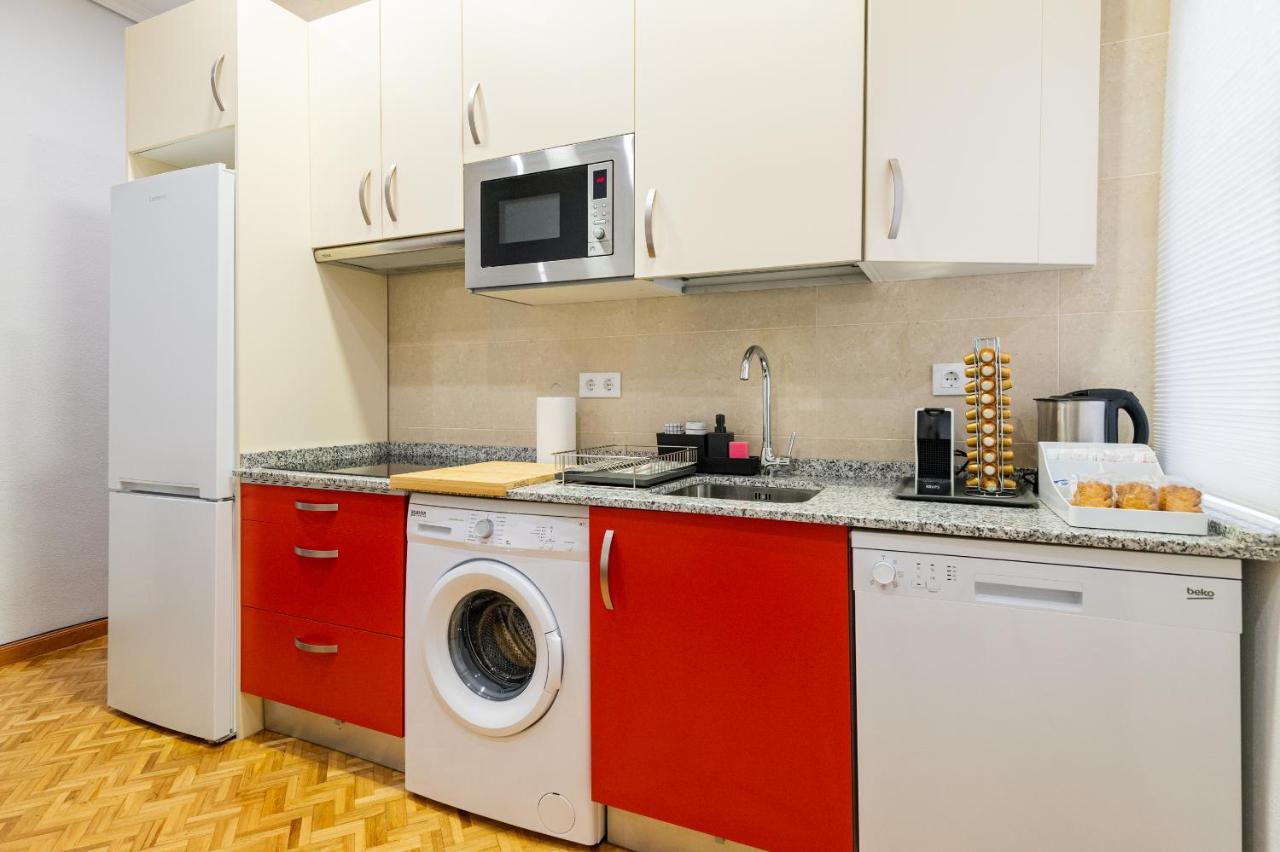 Centrico Apartamento Con 3 Banos En Puerta Del Sol Y Atocha Мадрид Екстериор снимка