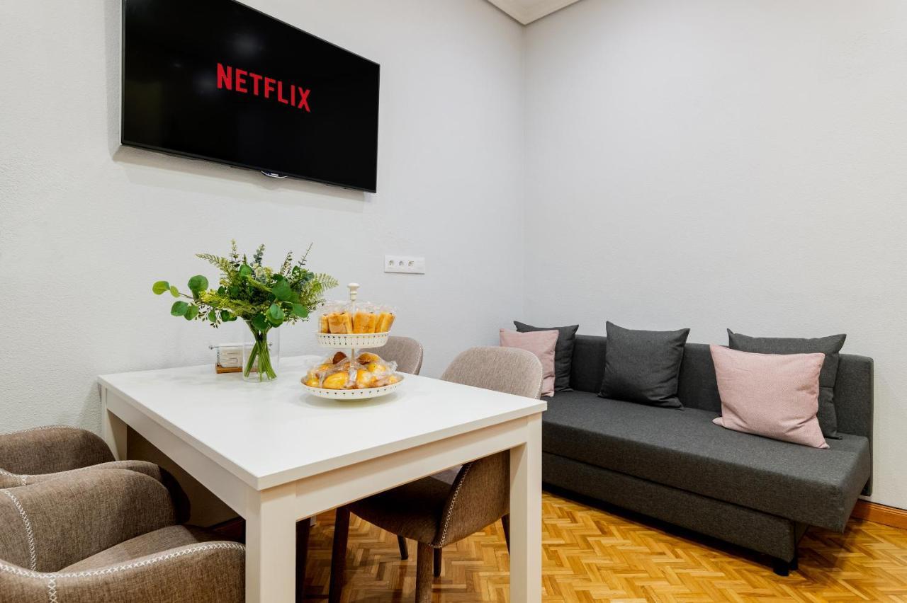 Centrico Apartamento Con 3 Banos En Puerta Del Sol Y Atocha Мадрид Екстериор снимка