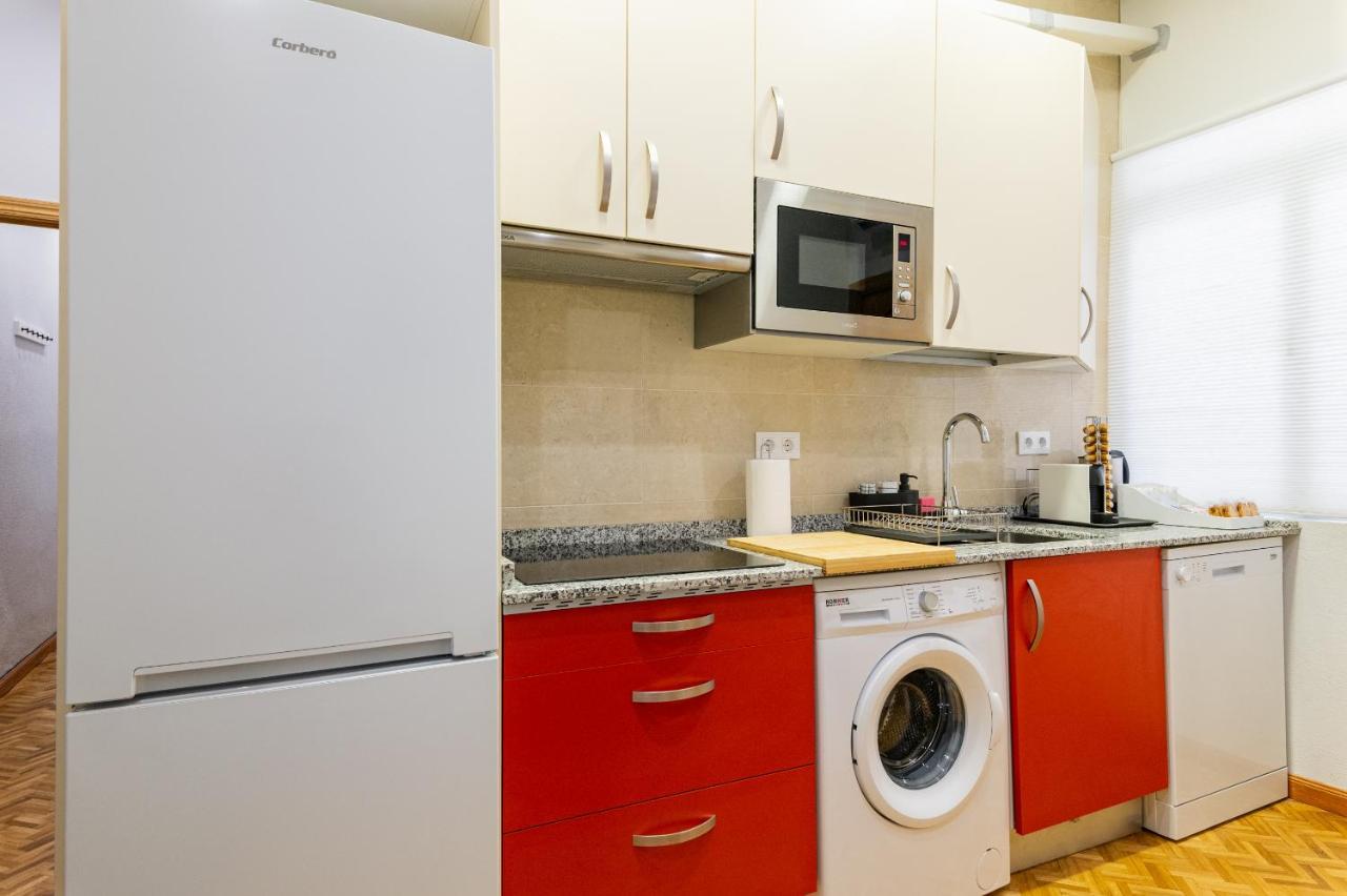 Centrico Apartamento Con 3 Banos En Puerta Del Sol Y Atocha Мадрид Екстериор снимка