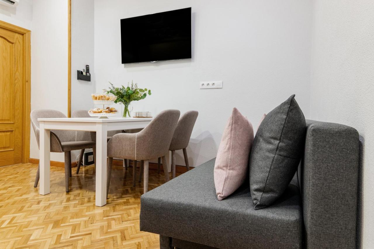 Centrico Apartamento Con 3 Banos En Puerta Del Sol Y Atocha Мадрид Екстериор снимка