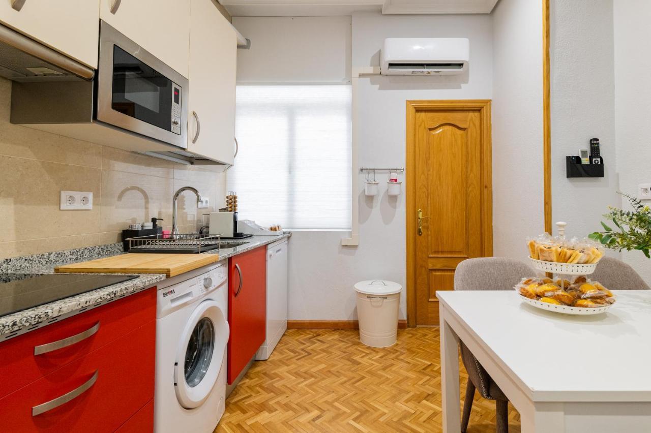 Centrico Apartamento Con 3 Banos En Puerta Del Sol Y Atocha Мадрид Екстериор снимка